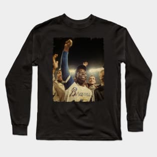 Hank Aaron in Atlanta Braves Long Sleeve T-Shirt